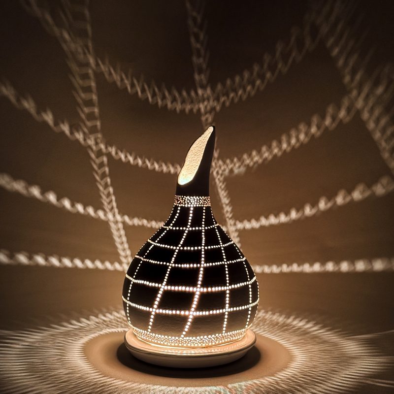 Curveflow Gourd Lamp