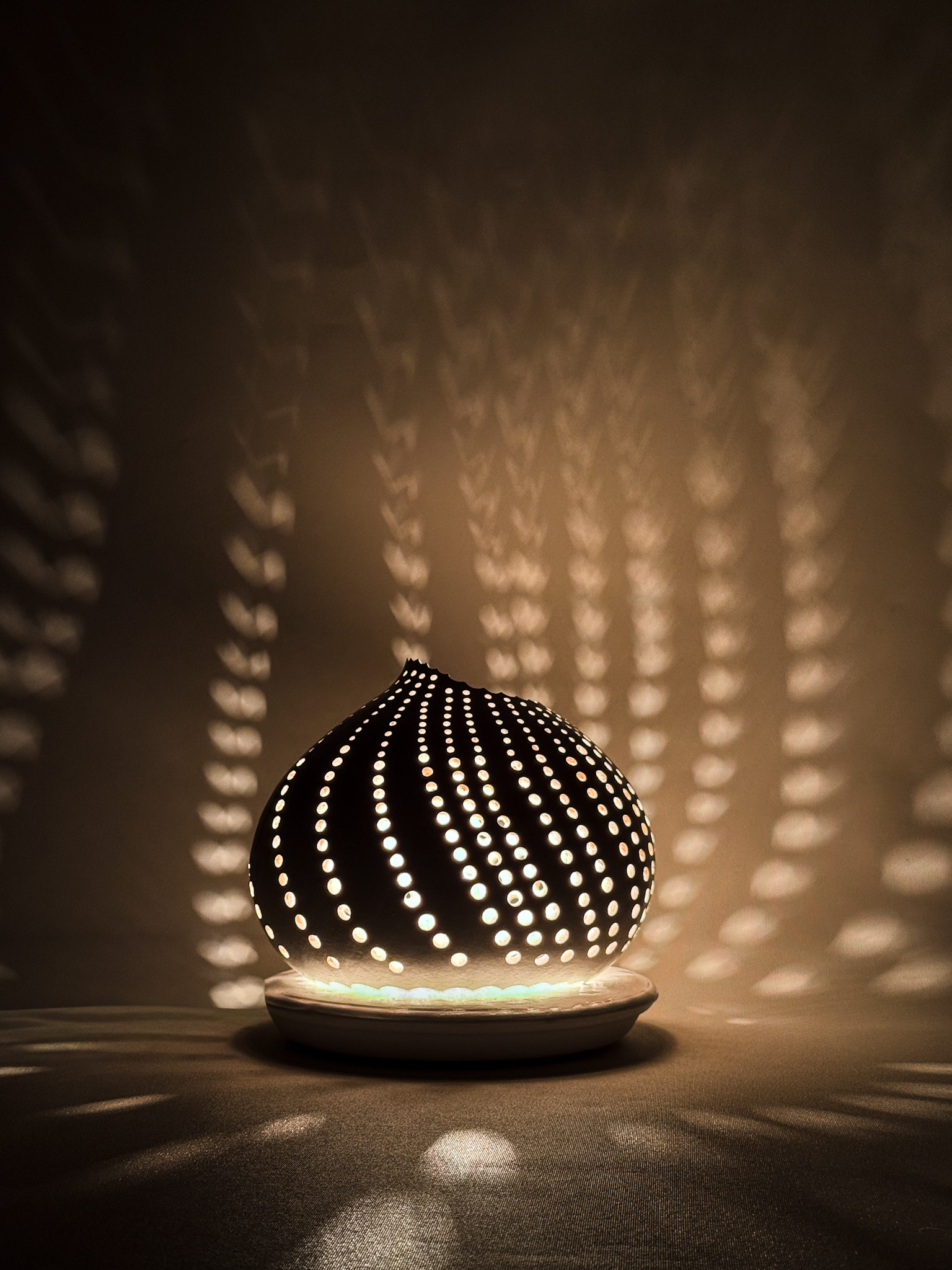 Spiral Glow Gourd Lamp